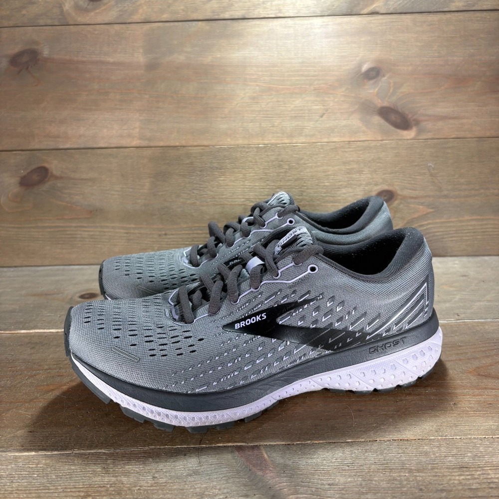 Brooks Ghost 13 Womens size 6 shoes Gray Mesh Lace Up Cushioned Running sneakers